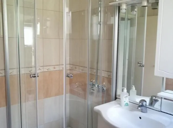 شقة With Parking Space - 21353 *